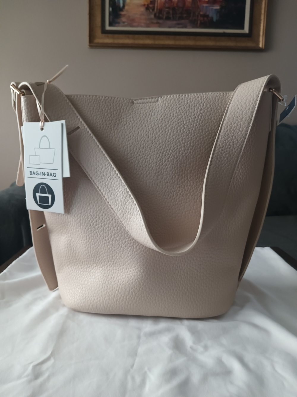 Rachel Zoe Minimalist Cream Bucket Tote Bag with Wide Strap And Pouch